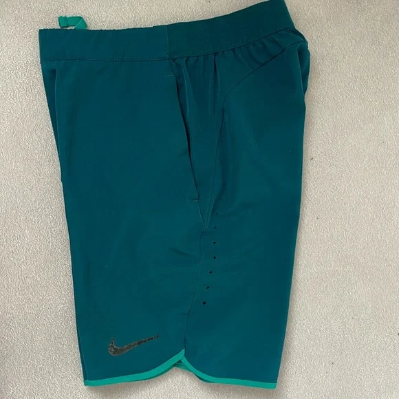 Nike Gladiator Dri-Fit Shorts - Picture 1 of 14